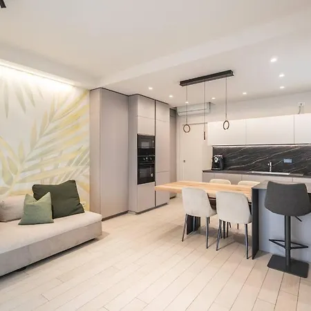 Apartman Amazhome - New Modern Seaside House Near The Sea *