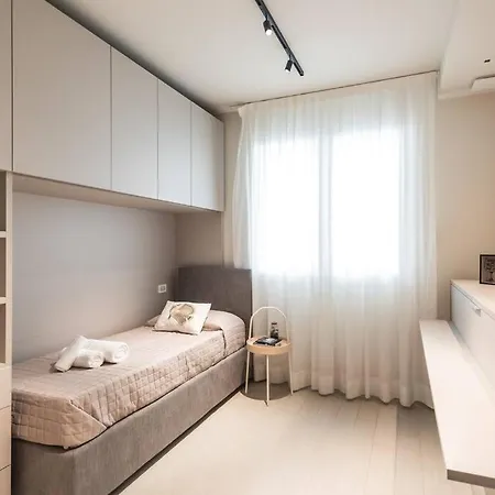 Amazhome - New Modern Seaside House Near The Sea 公寓 *